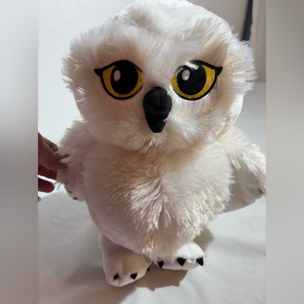 Build a Bear Harry Pottwr White Plush Owl Stuffed Animal with Yellow Eyes
